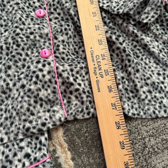 CELESTIAL DREAM Women’s Size 2X Gray, White Black Pink Leopard Print Pajamas Set - Picture 3 of 5